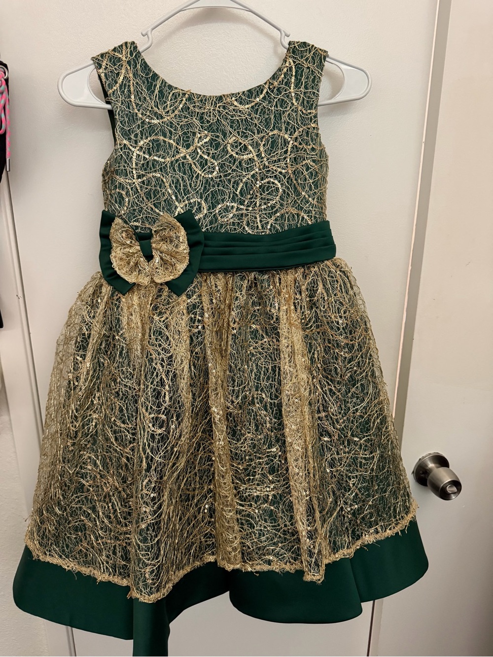 Itty Bitty Toes Dark Green & Gold Lace Holiday Dress